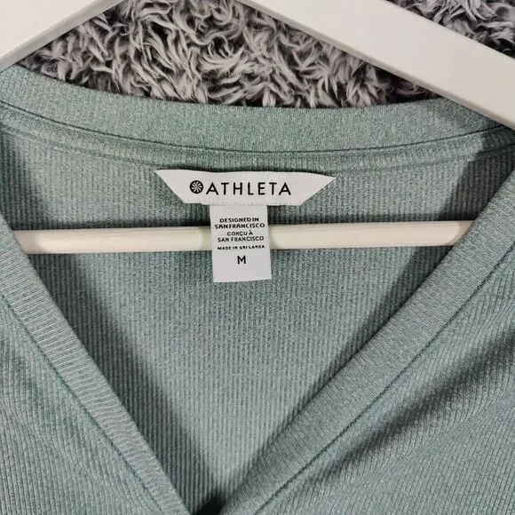 Athleta Green V-Neck ribbed top - Picture 3 of 9